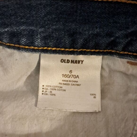 Old Navy The Diva Denim Distressed Women's Shorts size 6 - Picture 3 of 4